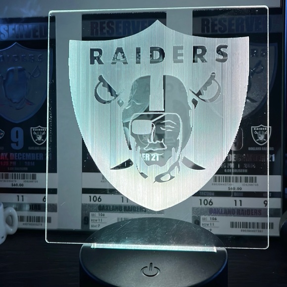 Sports Oakland Raiders Engraved LED Lamp with Remote - Picture 3 of 7